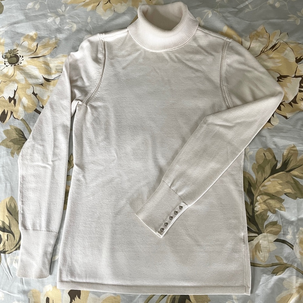WHBM Women's Off White Turtleneck Sweater - Silver button cuffs M